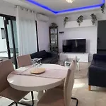 Johnny Appartement *